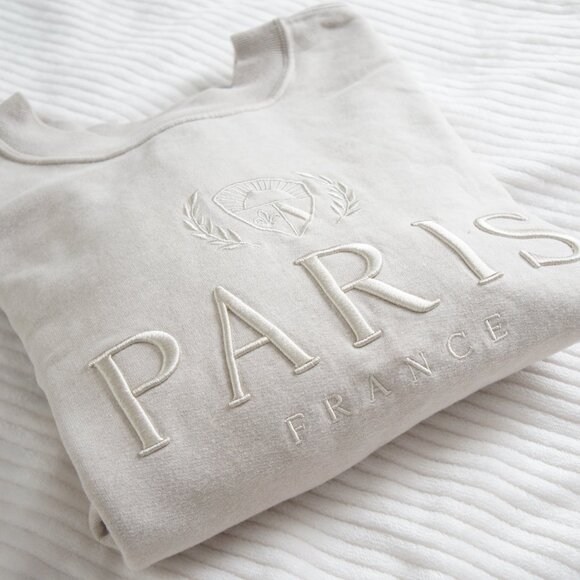 Abercrombie & Fitch Tops - Abercrombie & Fitch Soft AF Embroidered Beige Oatmeal Paris Sweatshirt Size M